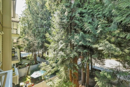 Laundry Room Photo of 309 9626 148 Street, Surrey, BC