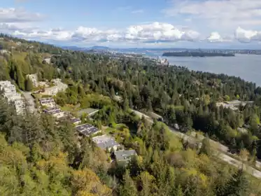 Playground / Recreational Area Near 3112 Deer Ridge Drive, West Vancouver, BC