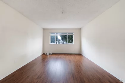 9687 131 Street, Surrey, BC, Surrey — Half Duplex for sale