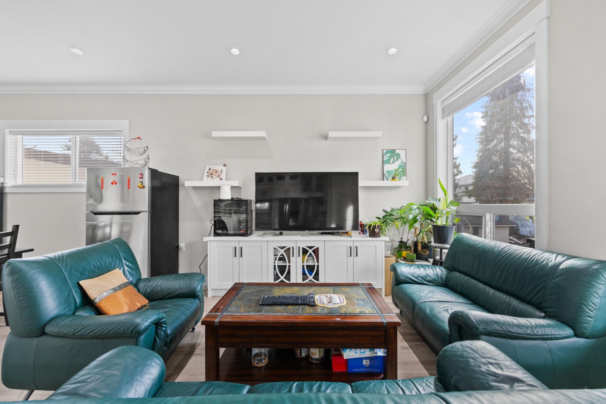 Family Room Photo of 10579 132 Street, Surrey, BC