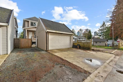 Front Yard Photo of 10579 132 Street, Surrey, BC