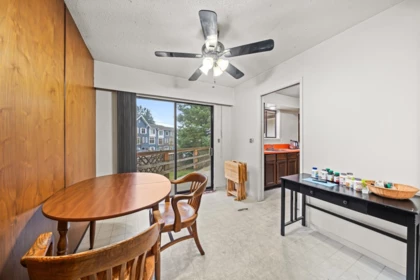 Kitchen Island Photo of 2751 153a Street, Surrey, BC