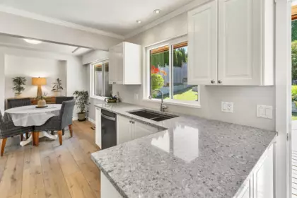 Breakfast Nook Photo of 3321 Viewmount Drive, Port Moody, BC