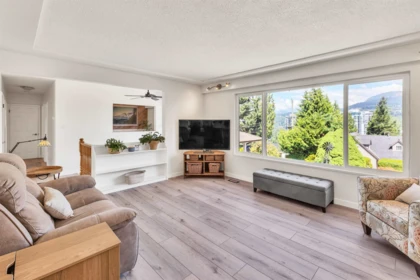 Living Room Photo of 3321 Viewmount Drive, Port Moody, BC