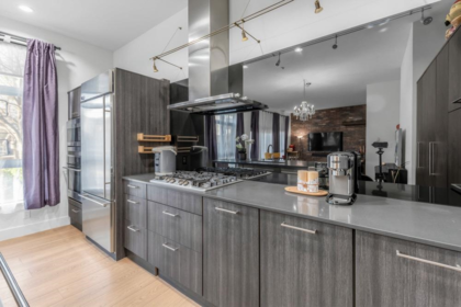 101 220 Salter Street, New Westminster, BC