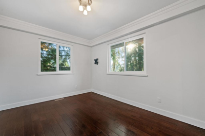 Garage Interior Photo of 271 Montroyal Boulevard, North Vancouver, BC