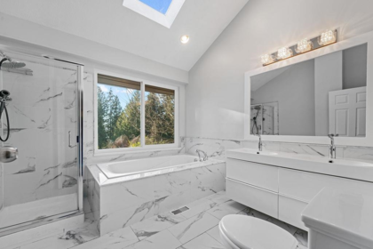 Hallway Photo of 271 Montroyal Boulevard, North Vancouver, BC