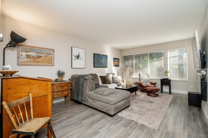 4590 Elmgrove Drive, Burnaby, BC, Burnaby — Townhouse for sale