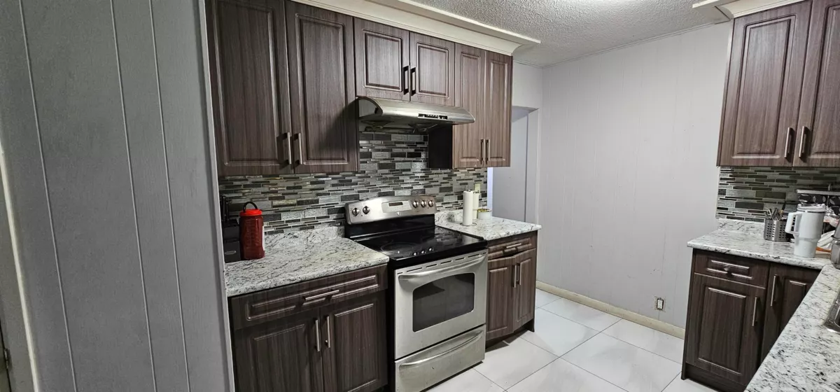 Family Room Photo of 11082 146a Street, Surrey, BC