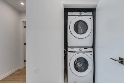 Guest Bathroom Photo of E216 13858 108 Avenue, Surrey, BC