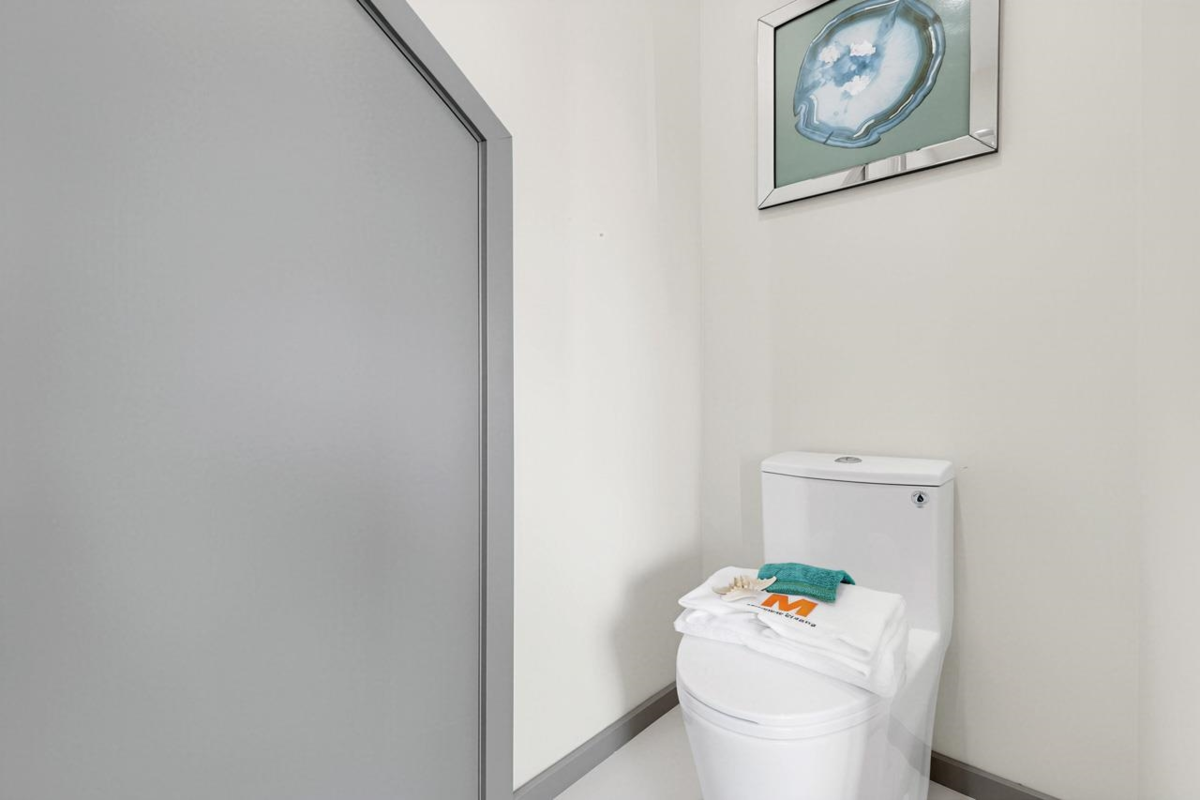 Bedroom 2 Photo of 1 3547 E Georgia Street, Vancouver, BC