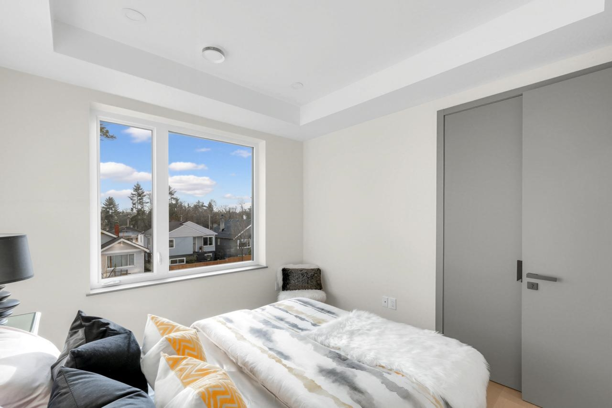 Hallway Photo of 1 3547 E Georgia Street, Vancouver, BC