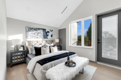 Bedroom 3 Photo of 1 3547 E Georgia Street, Vancouver, BC