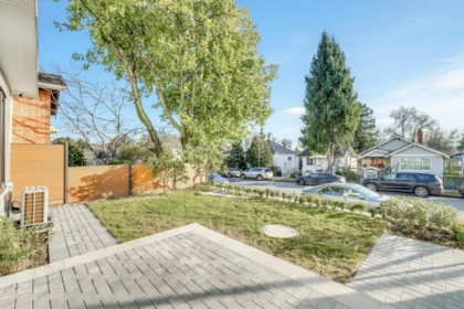 1 3547 E Georgia Street, Vancouver, BC, Vancouver — Half Duplex for sale
