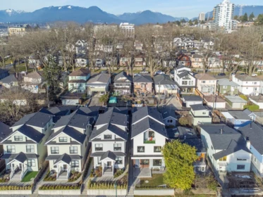 1 3547 E Georgia Street, Vancouver, BC, Vancouver — Half Duplex for sale