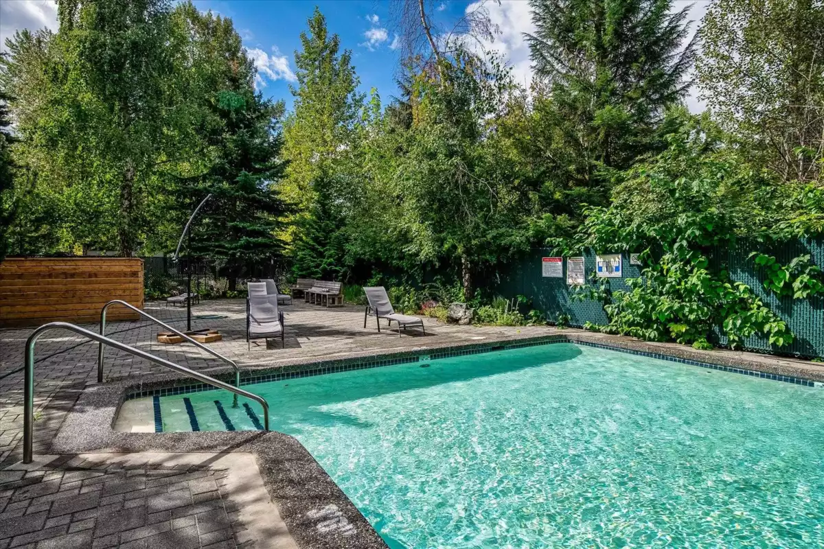 Primary Bathroom Photo of 101 2021 Karen Crescent, Whistler, BC