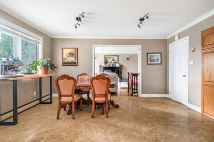 Breakfast Nook Photo of 7974 12th Avenue, Burnaby, BC
