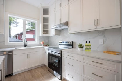 Powder Room Photo of 3321 Oxford Street, Port Coquitlam, BC