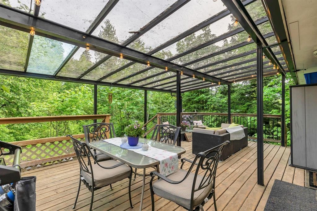 Hot Tub / Spa Photo of 33581 Dewdney Trunk Road, Mission, BC