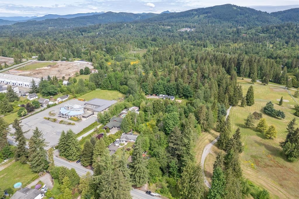 Walk-In Closet Photo of 33581 Dewdney Trunk Road, Mission, BC