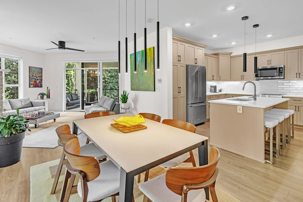 Breakfast Nook Photo of 403 5380 Tyee Lane, Chilliwack, BC