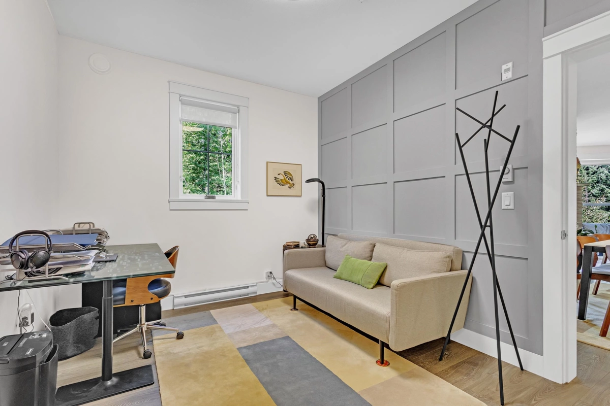 Primary Bedroom Photo of 403 5380 Tyee Lane, Chilliwack, BC