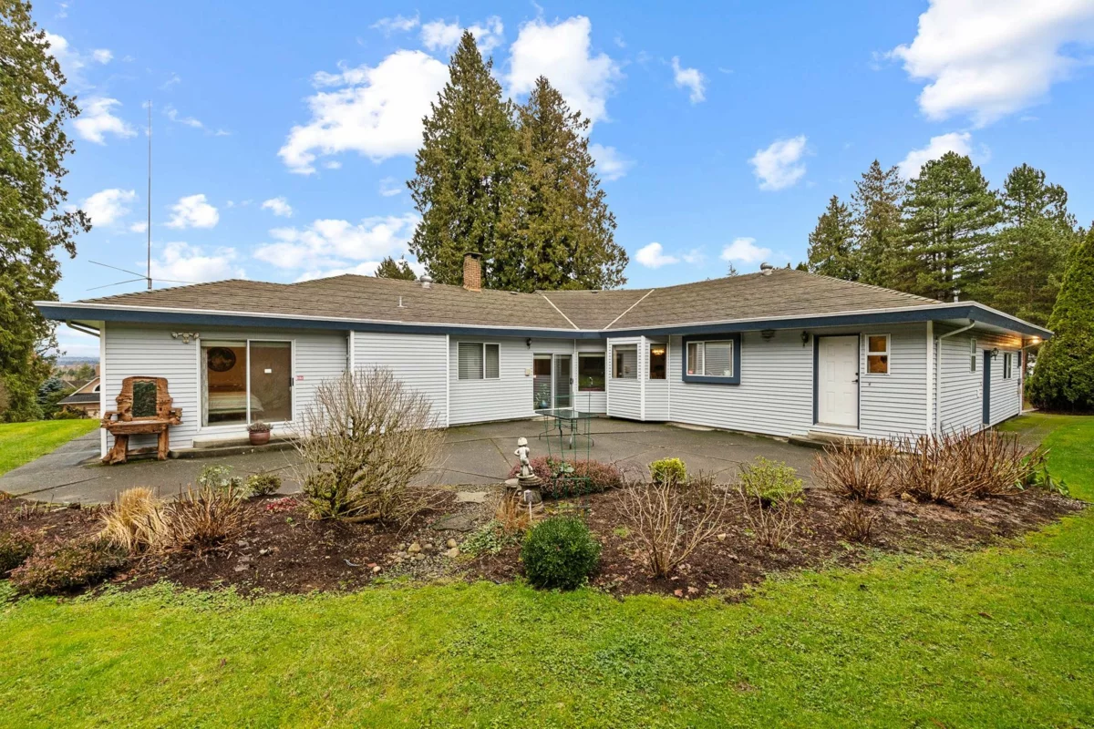Dining Area Photo of 3039 163 Street, Surrey, BC