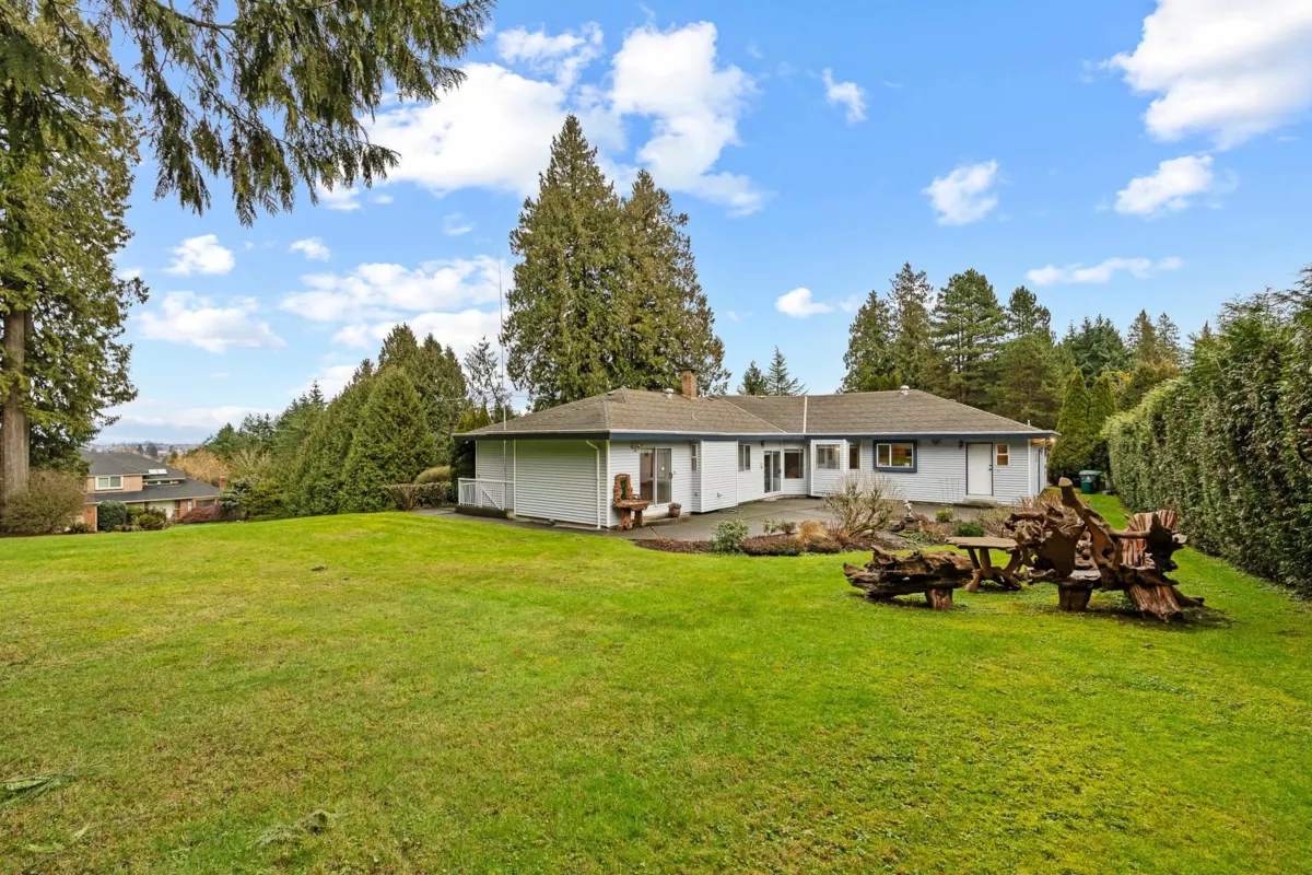 Hot Tub / Spa Photo of 3039 163 Street, Surrey, BC