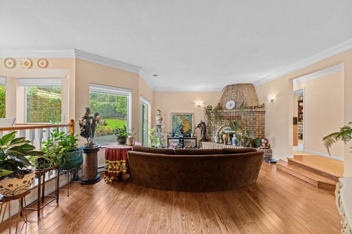 Powder Room Photo of 3039 163 Street, Surrey, BC