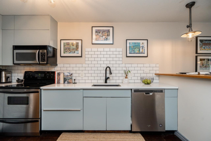 Breakfast Nook Photo of 105 2255 Eton Street, Vancouver, BC