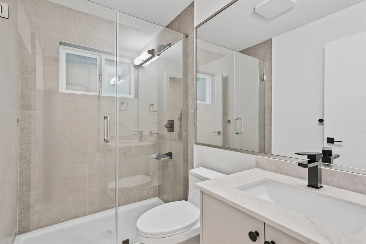 Garage Interior Photo of 15630 23a Avenue, Surrey, BC