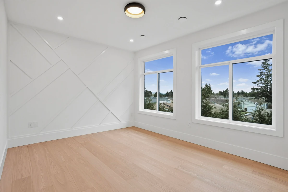 Loft / Bonus Room Photo of 15630 23a Avenue, Surrey, BC