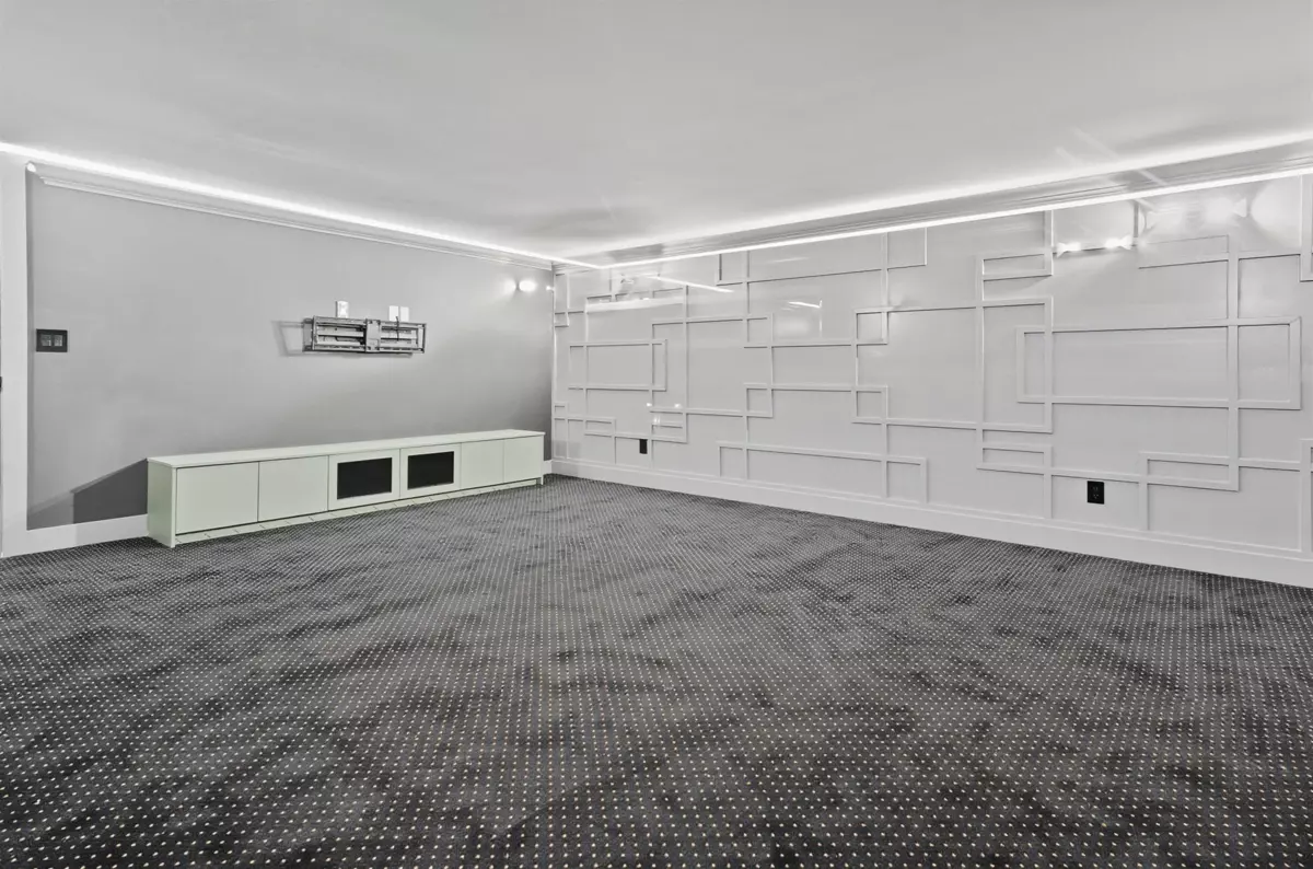 Outdoor Deck Photo of 15630 23a Avenue, Surrey, BC