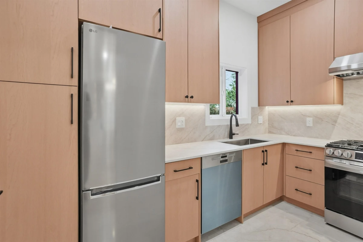 Pantry Photo of 15630 23a Avenue, Surrey, BC