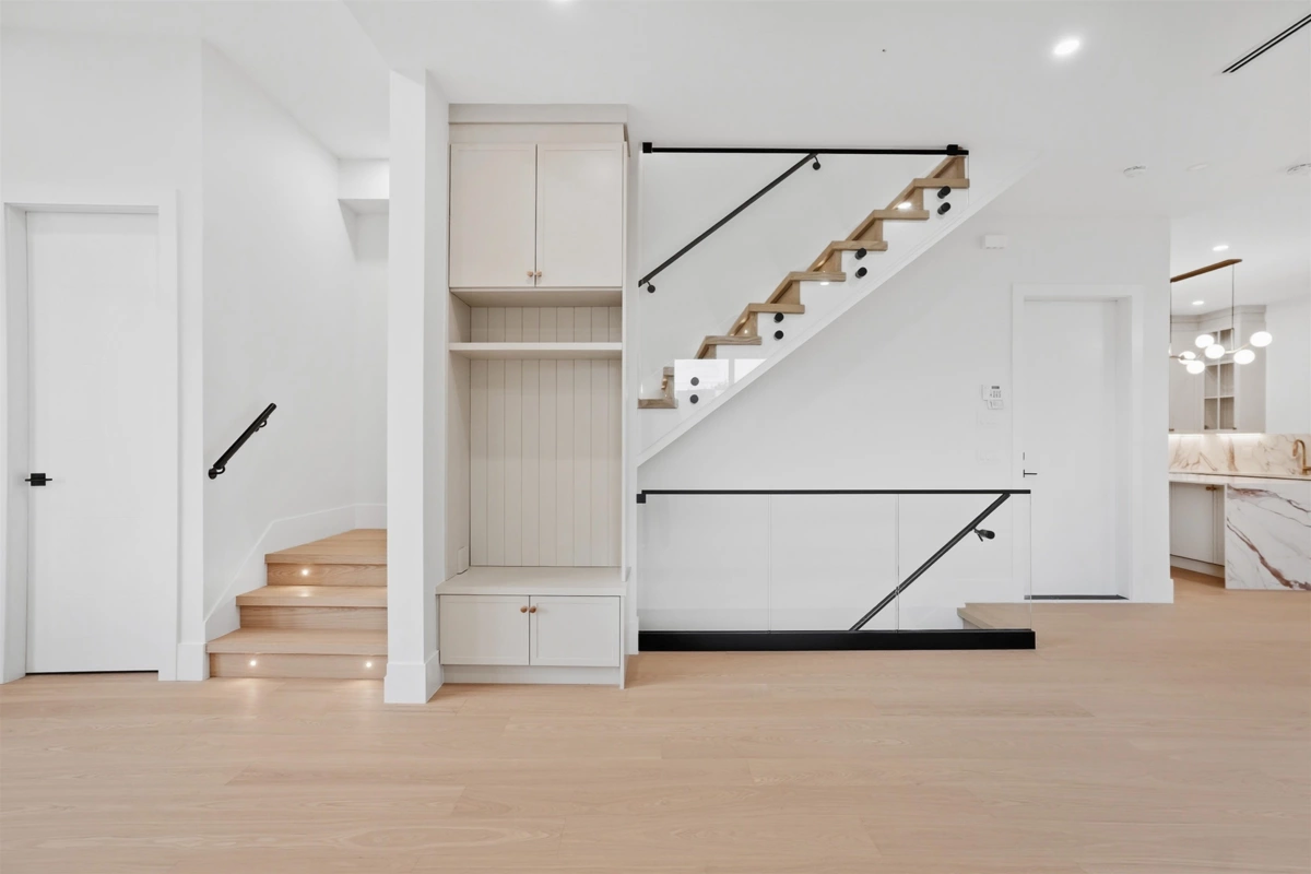 Primary Bathroom Photo of 15630 23a Avenue, Surrey, BC