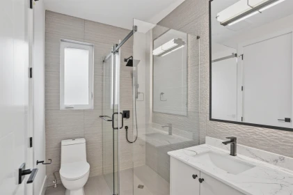 Mudroom Photo of 15630 23a Avenue, Surrey, BC