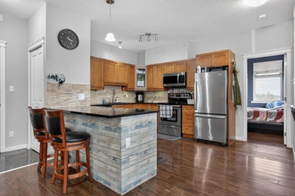 Breakfast Nook Photo of 404 22858 Lougheed Highway, Maple Ridge, BC