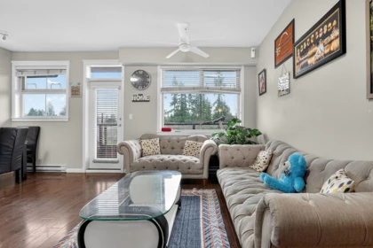 Kitchen Photo of 404 22858 Lougheed Highway, Maple Ridge, BC