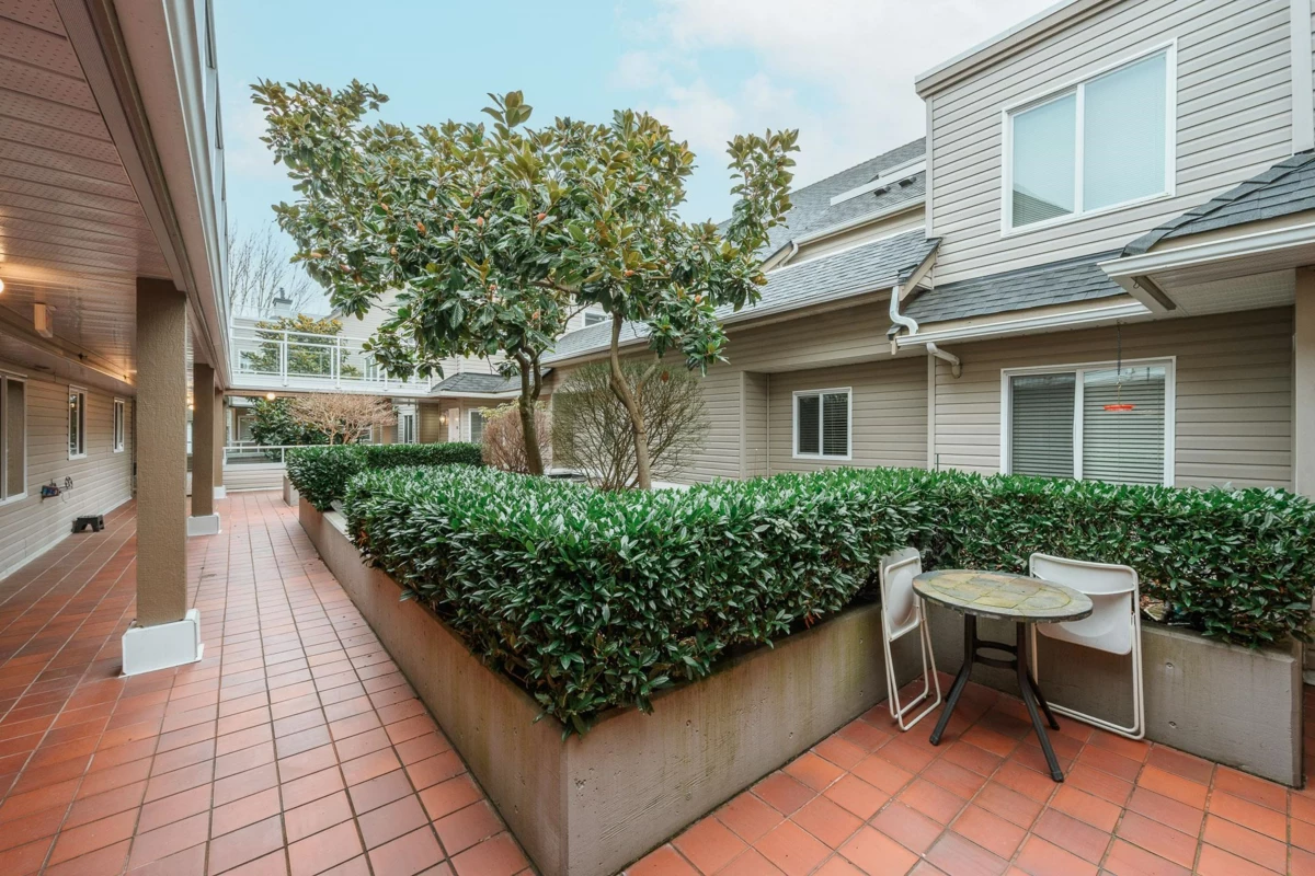 Dining Area Photo of 205 4988 47a Avenue, Delta, BC