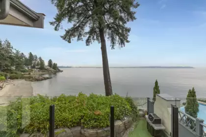 Playground / Recreational Area Near 3298 Radcliffe Avenue, West Vancouver, BC