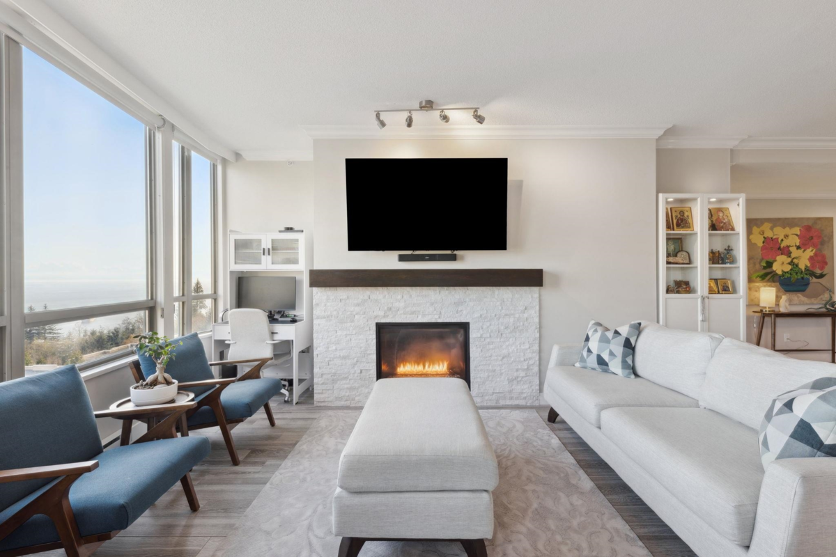 Exterior Rear Photo of 302 3131 Deer Ridge Drive, West Vancouver, BC