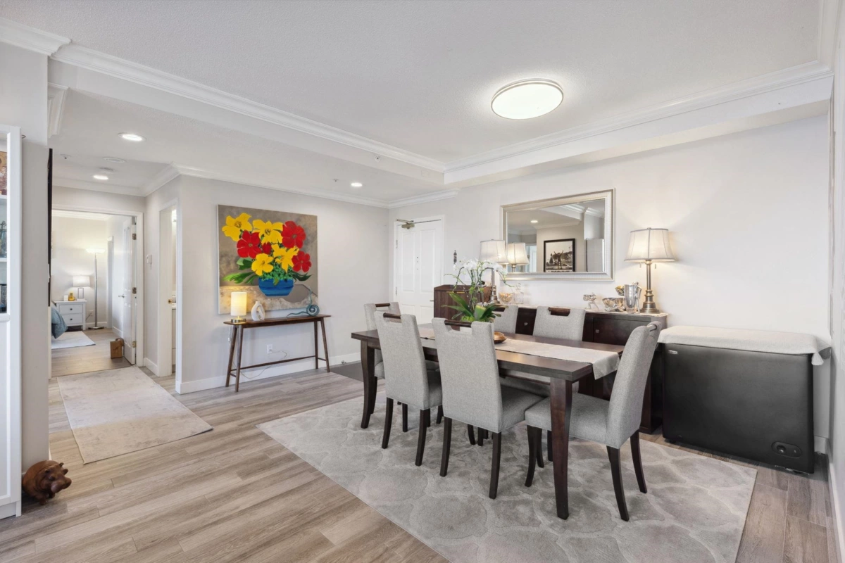 Family Room Photo of 302 3131 Deer Ridge Drive, West Vancouver, BC