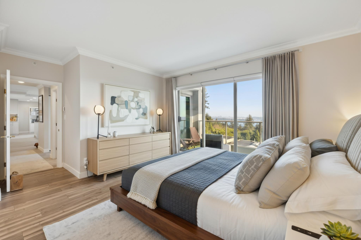 Primary Bedroom Photo of 302 3131 Deer Ridge Drive, West Vancouver, BC