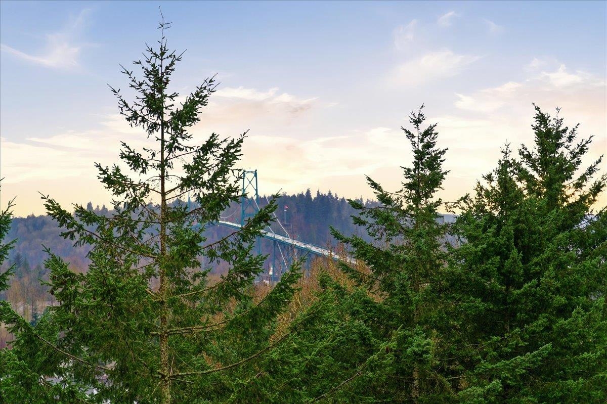 Office / Den Photo of 1301 2004 Fullerton Avenue, North Vancouver, BC