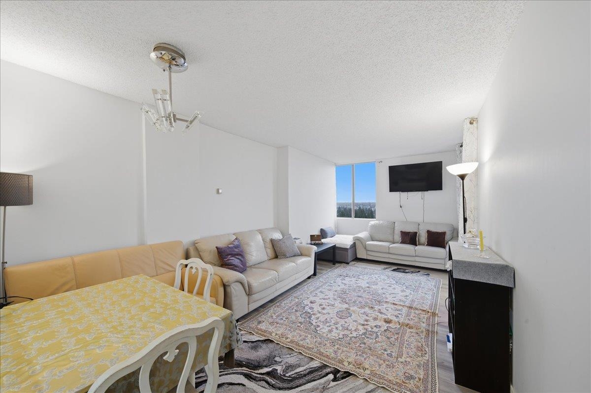 Primary Bathroom Photo of 1301 2004 Fullerton Avenue, North Vancouver, BC