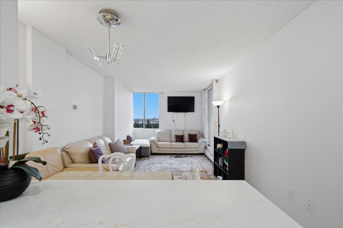 Primary Bedroom Photo of 1301 2004 Fullerton Avenue, North Vancouver, BC