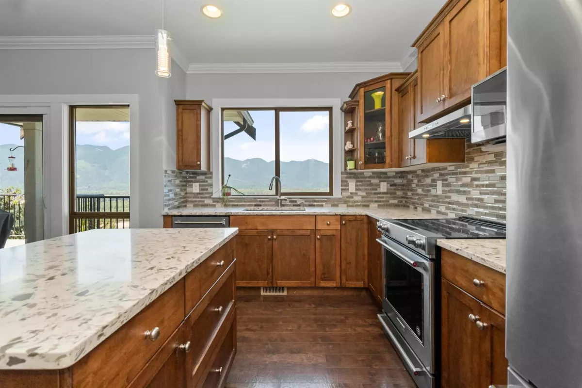 Dining Area Photo of 43726 Alameda Drive, Chilliwack, BC