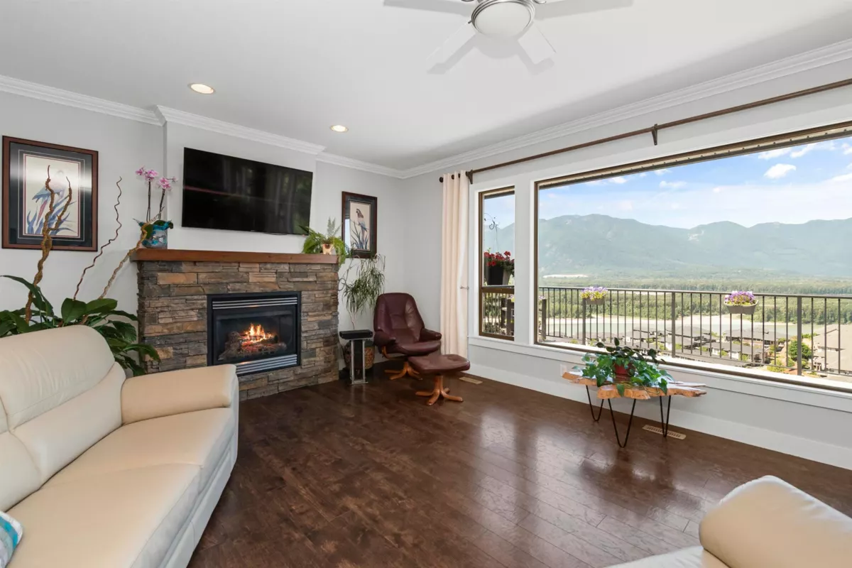 Family Room Photo of 43726 Alameda Drive, Chilliwack, BC
