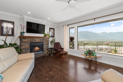 43726 Alameda Drive, Chilliwack, BC, Chilliwack — Single Family Residence for sale