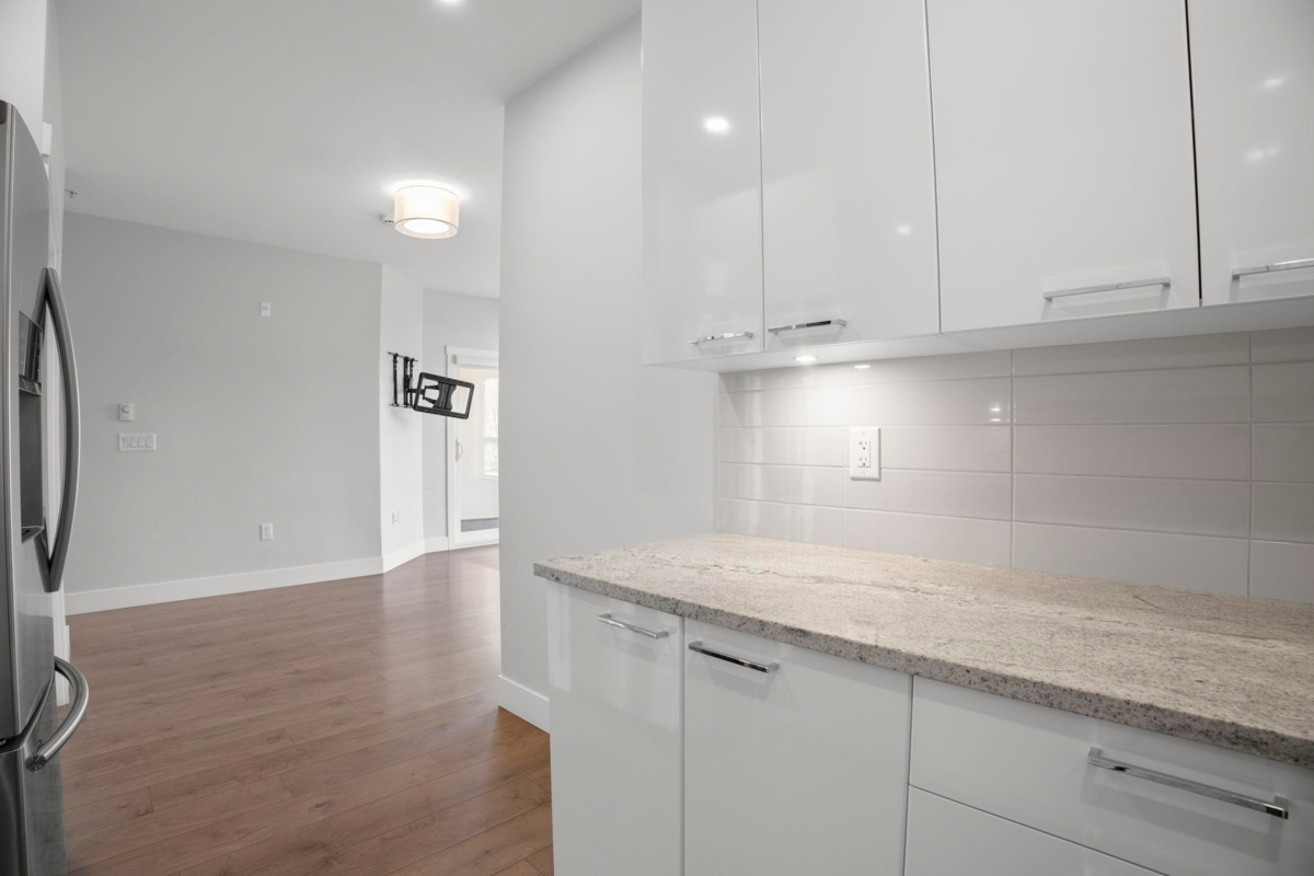 Dining Area Photo of 306 22315 122 Avenue, Maple Ridge, BC